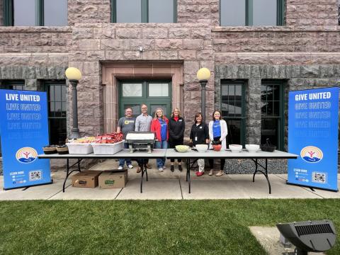 Sioux Empire United Way Serving A Free Community Lunch