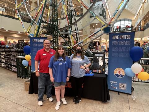 Sioux Empire United Way Volunteers at SCHEELS